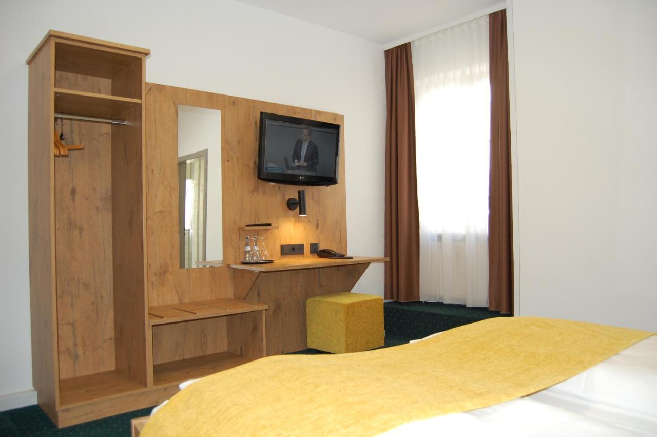Hotel Am Markt Karlsruhe Exterior foto